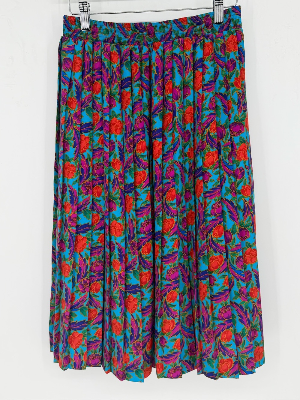 Vibrant Floral Vintage Pleated Flowy Midi Skirt